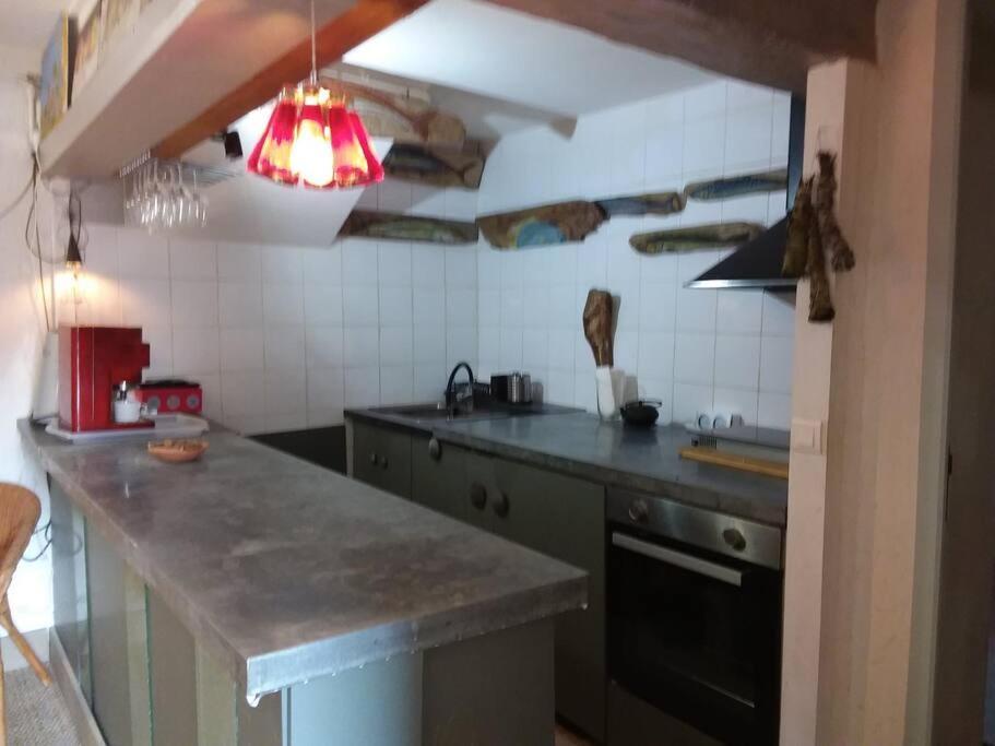 דירות Aramon Charme Centre Historique 17E Siecle מראה חיצוני תמונה